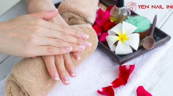 How to Care for Your Nails After a Manicure